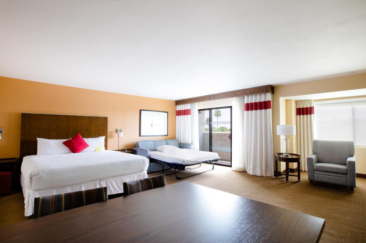 Four Points By Sheraton Phoenix South Mountain Екстер'єр фото