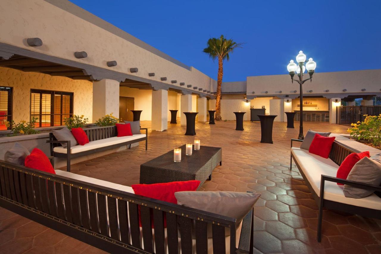 Four Points By Sheraton Phoenix South Mountain Екстер'єр фото